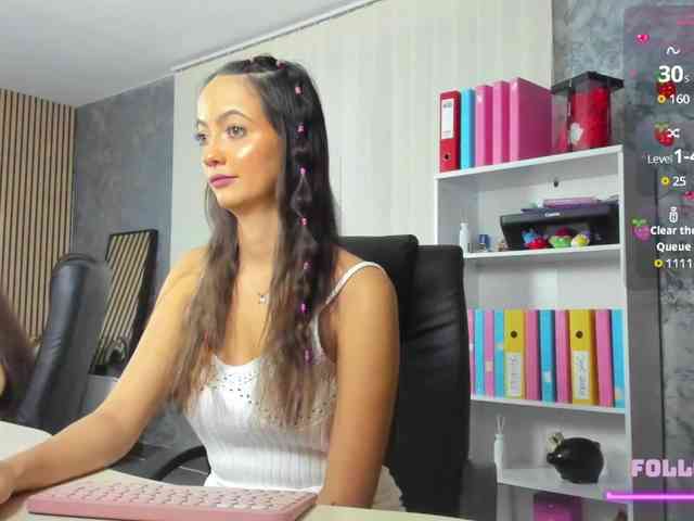 DaryaStars webcam