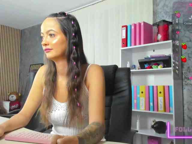 DaryaStars webcam