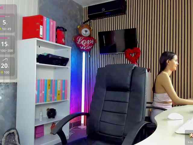 DaryaStars webcam