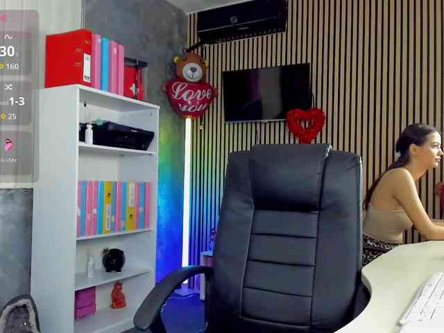 DaryaStars webcam