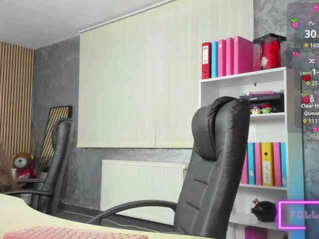 DaryaStars webcam