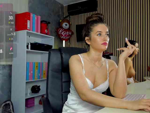DaryaStars webcam