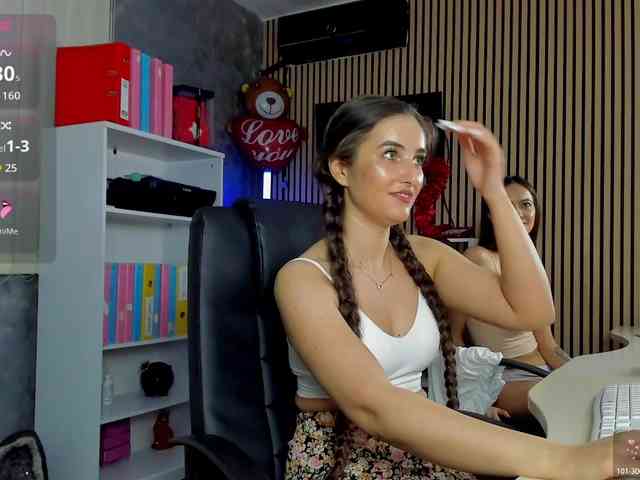 DaryaStars webcam