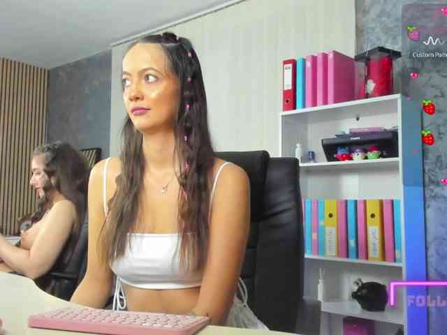 DaryaStars webcam