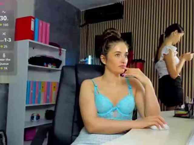 DaryaStars webcam