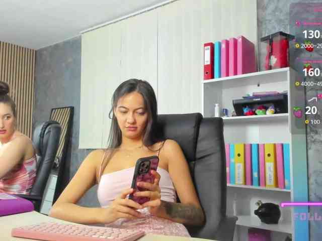 DaryaStars webcam