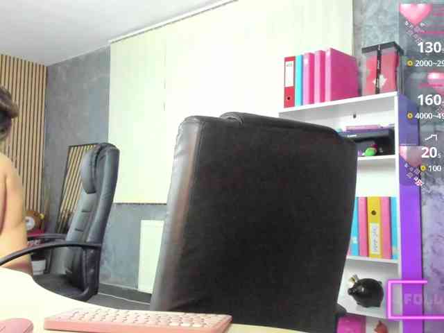 DaryaStars webcam