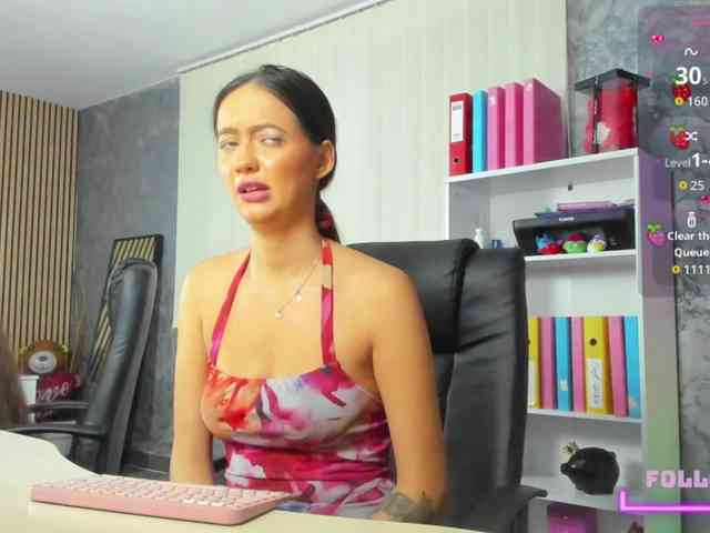 DaryaStars webcam