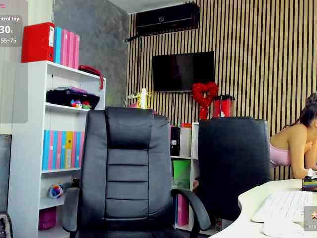 DaryaStars webcam
