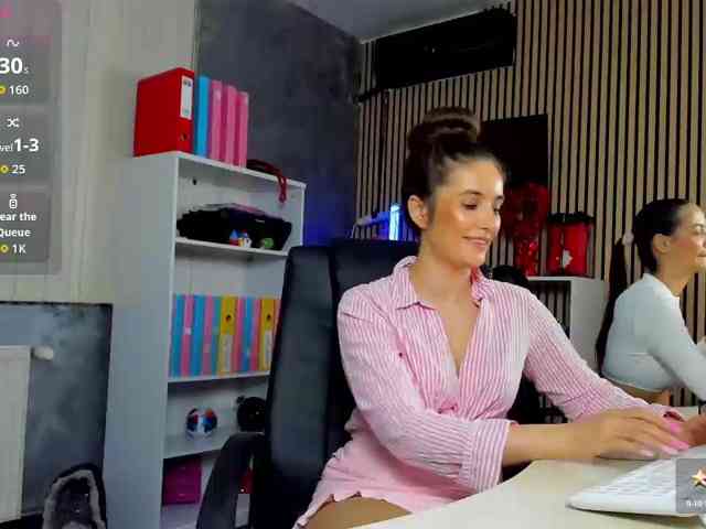 DaryaStars webcam