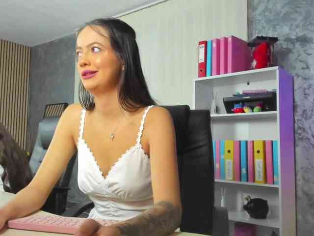 DaryaStars webcam