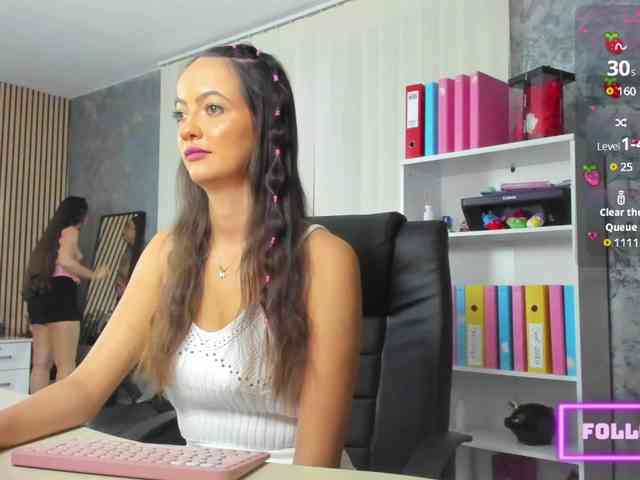 DaryaStars webcam