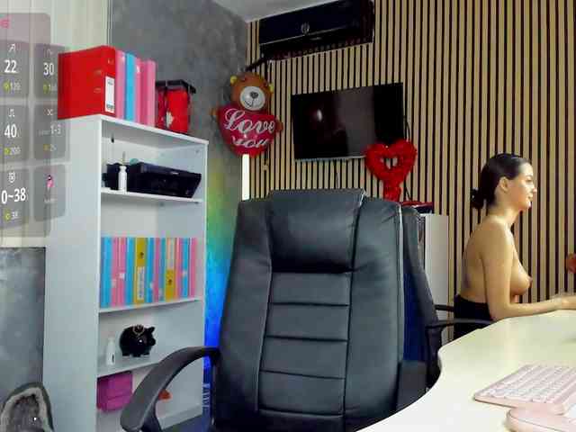 DaryaStars webcam