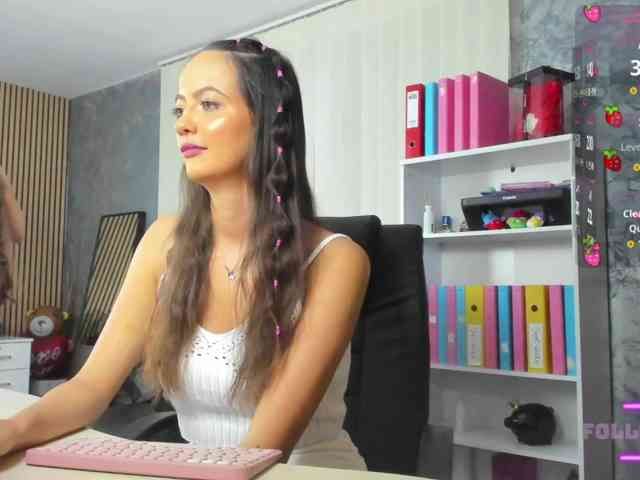 DaryaStars webcam