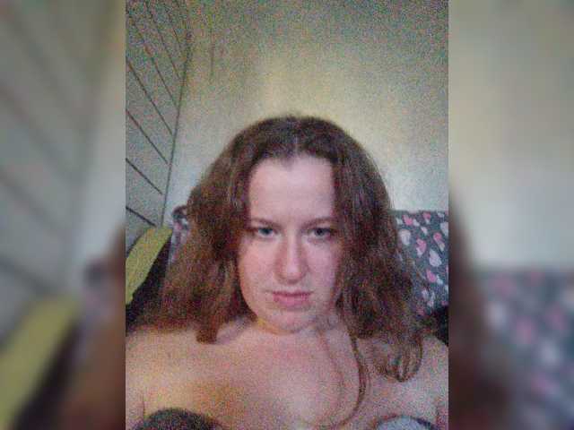 Solnyshko3331 live cam on BongaCams