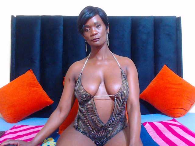 lexybooty live cam on BongaCams