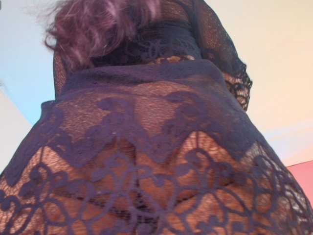moxa-hot live webcam show