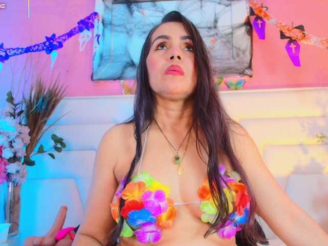 moxa-hot live cam on BongaCams
