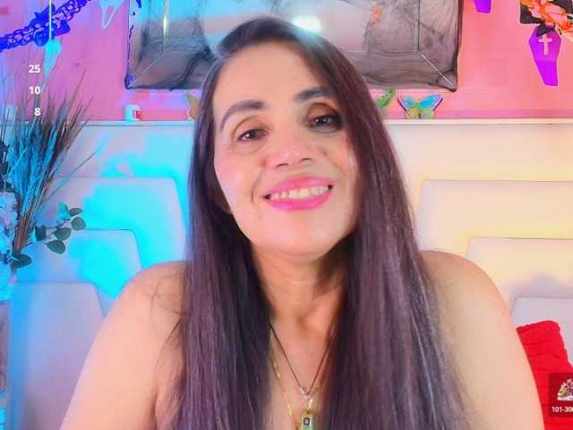 moxa-hot, en vivo ahora en BongaCams