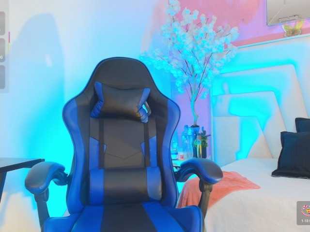 moxa-hot live cam on BongaCams