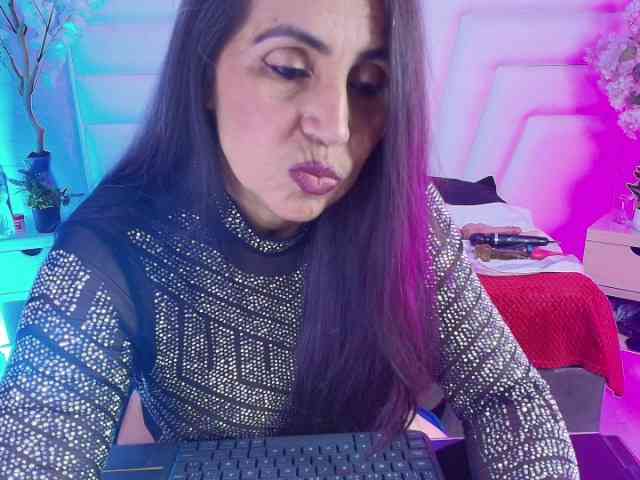 moxa-hot webcam