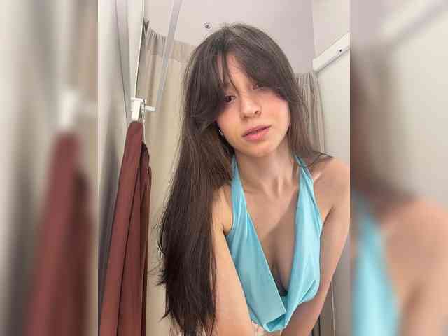 _Meggi_ webcam
