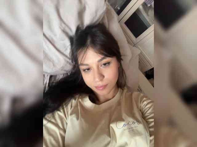 _Meggi_ webcam