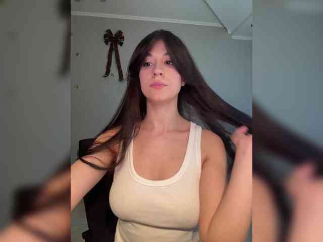 _Meggi_ webcam