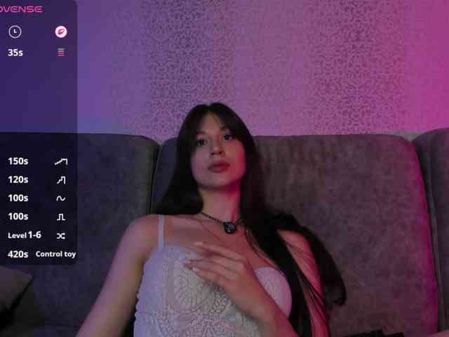 _Meggi_ webcam