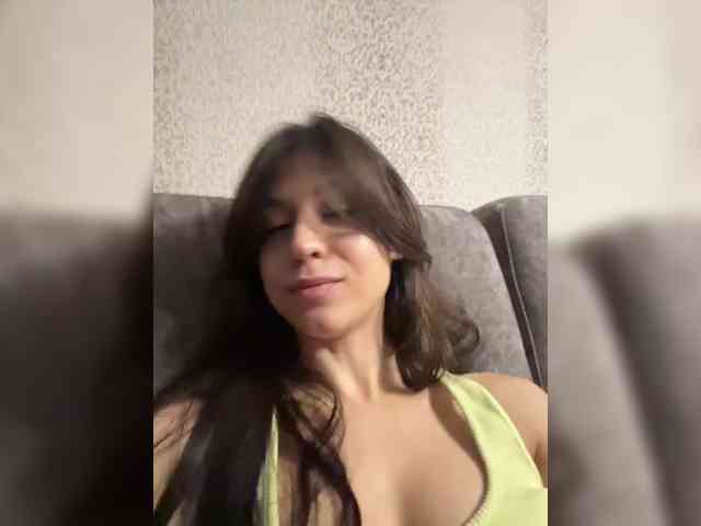 _Meggi_ webcam