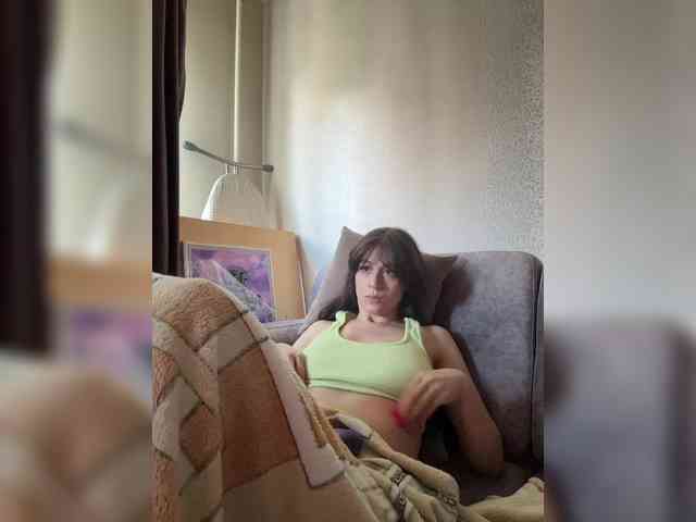 _Meggi_ webcam