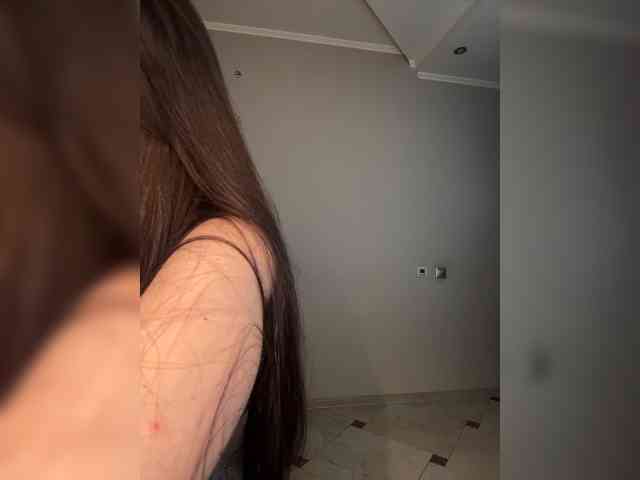 _Meggi_ webcam