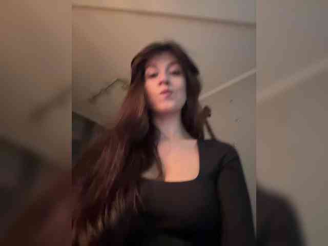 _Meggi_ webcam