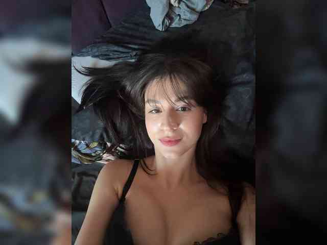 _Meggi_ webcam