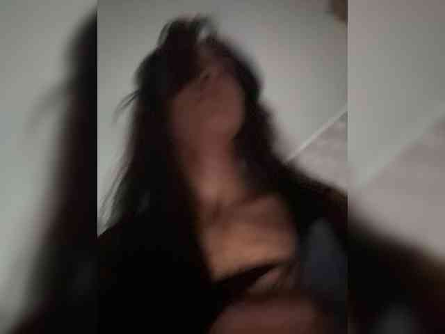 _Meggi_ webcam