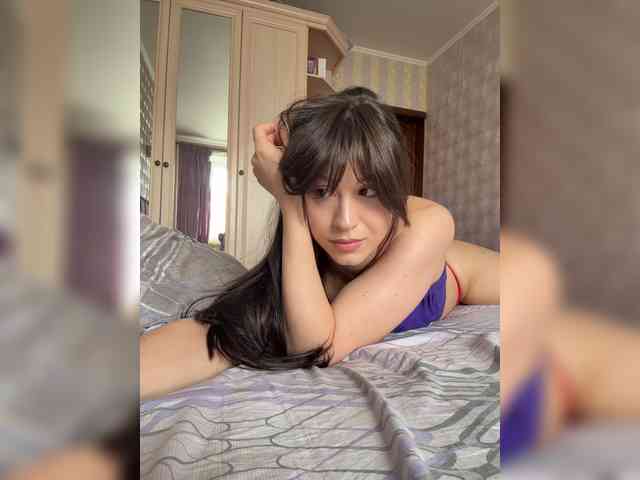 _Meggi_ webcam