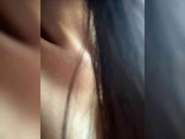 _Meggi_ webcam
