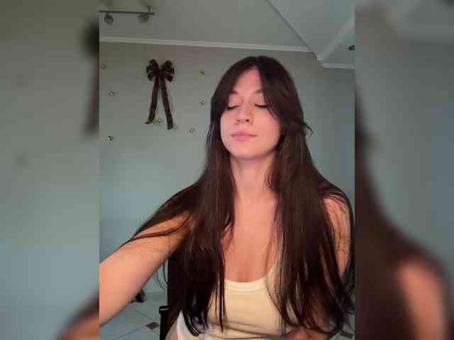 _Meggi_ webcam