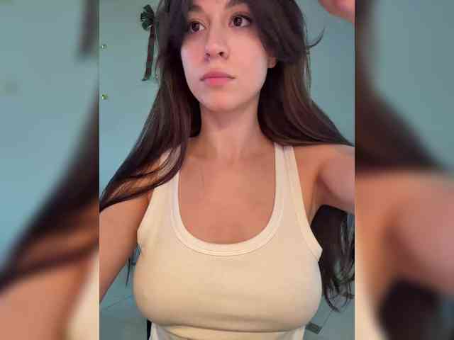 _Meggi_ webcam