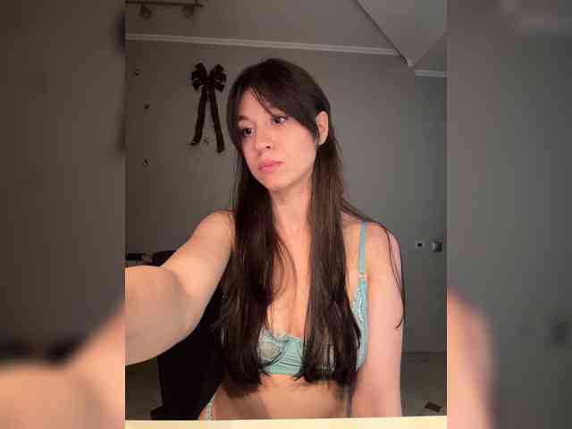 _Meggi_ webcam