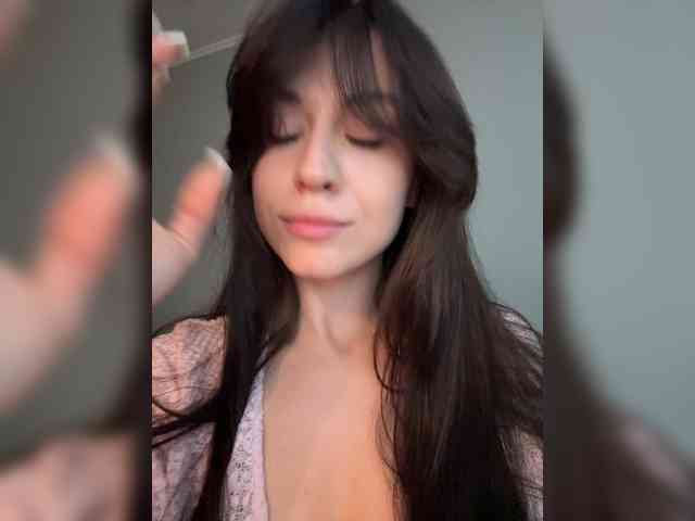 _Meggi_ webcam