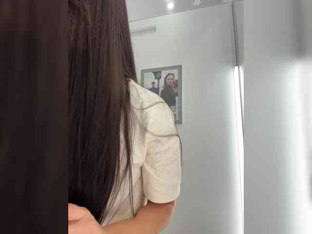 _Meggi_ webcam