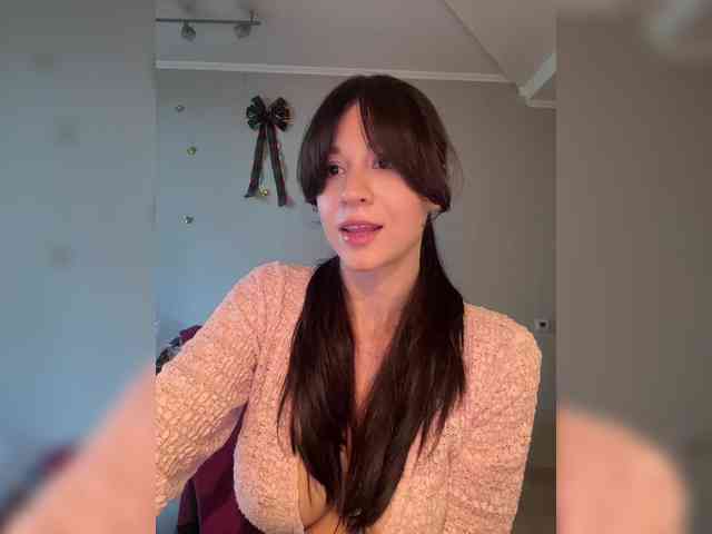 _Meggi_ webcam