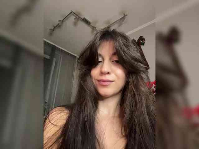 _Meggi_ webcam