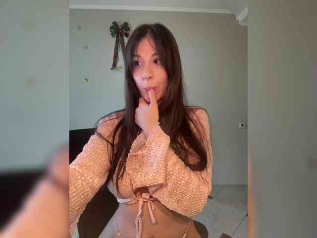 _Meggi_ webcam