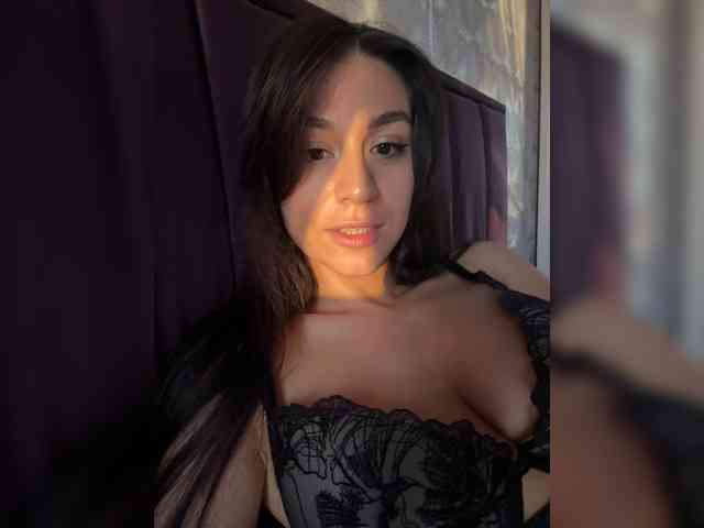 _Meggi_ webcam
