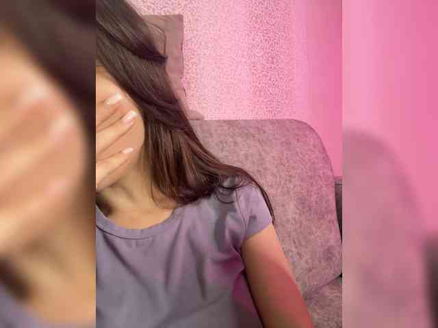 _Meggi_ webcam