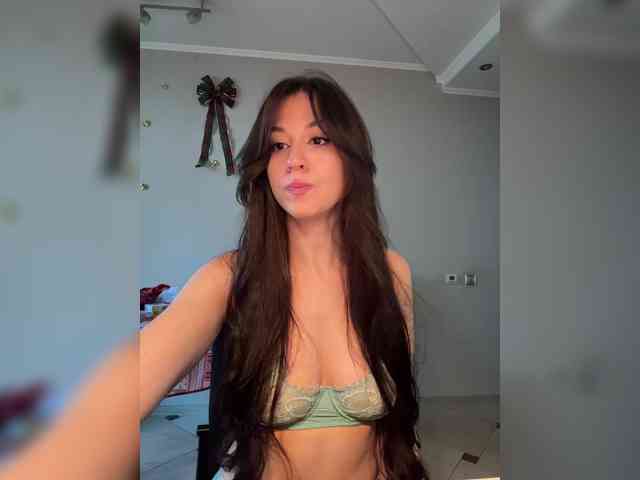 _Meggi_ webcam