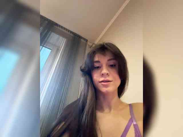 _Meggi_ webcam