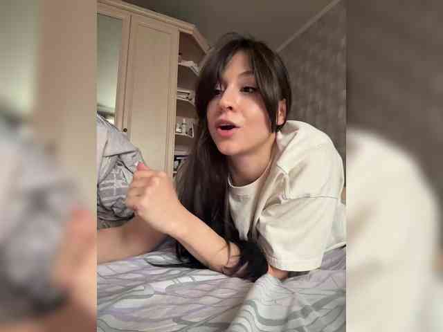_Meggi_ webcam